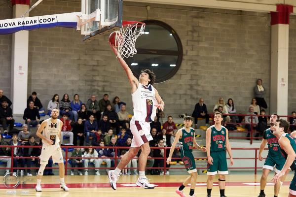 Il Derby è degli Shoemakers: Una Vittoria di Cuore e Grinta contro Pescia!