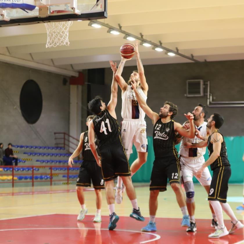 Niente da Fare per gli Shoemakers: Viareggio Porta a Casa la Vittoria